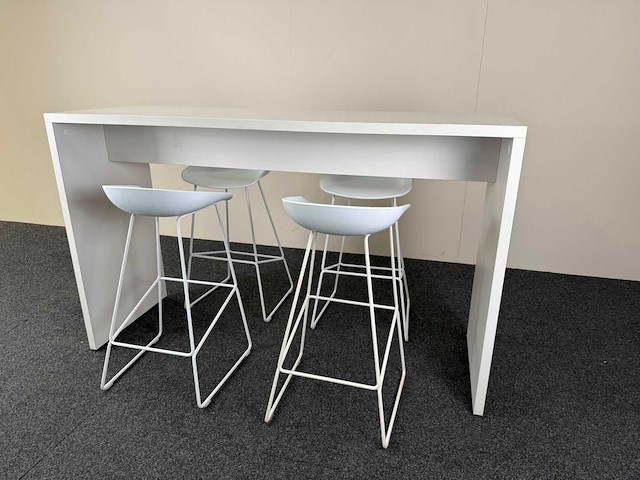 Haworth/hay - hoge vergadertafel + 4 designkrukken - vergaderset - afbeelding 2 van  3