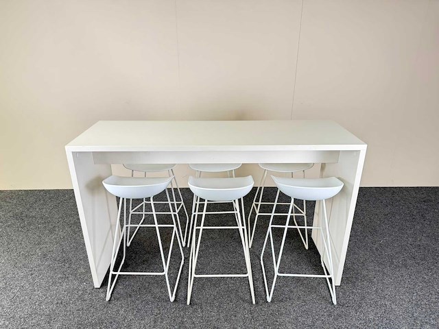 Haworth/hay - hoge vergadertafel + 6 designkrukken - vergaderset - afbeelding 1 van  1