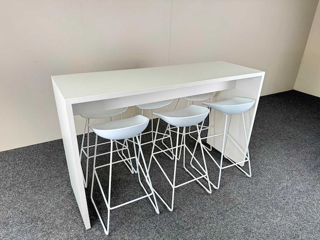 Haworth/hay - hoge vergadertafel + 6 designkrukken - vergaderset - afbeelding 2 van  3