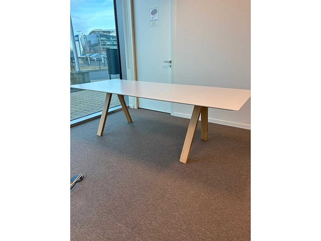 Hay - vergadertafel - afbeelding 1 van  6