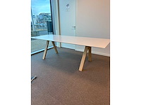 Hay - vergadertafel - afbeelding 1 van  6