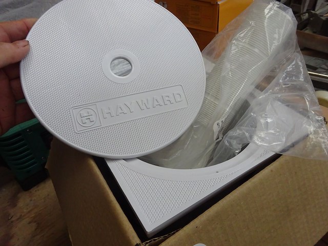 Hayward waterkoeler - afbeelding 1 van  2