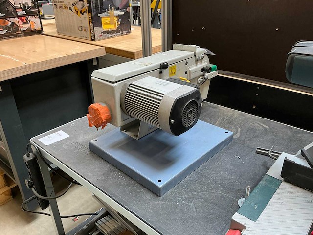 Hbm 100x1220 bandschuurmachine - afbeelding 2 van  6