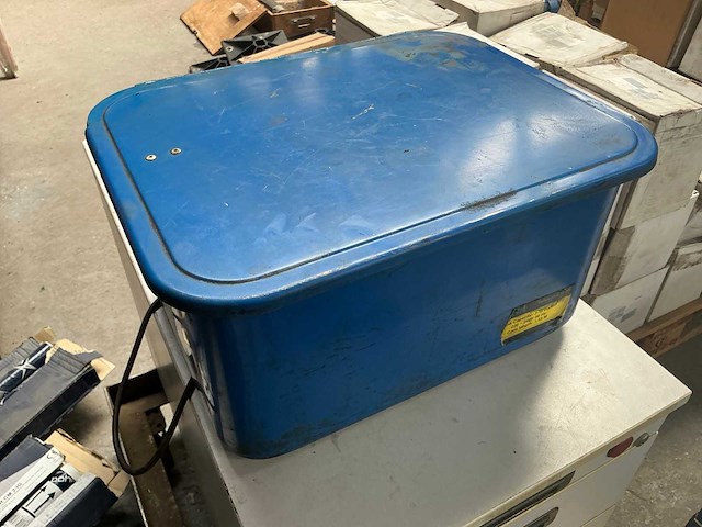 Hbm 15 liter onderdelenreiniger met pomp - afbeelding 2 van  5