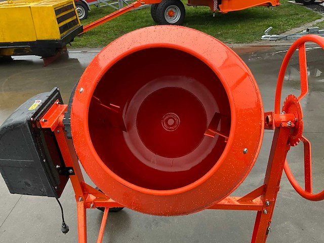 Hbm 200 liter betonmolen - afbeelding 8 van  8