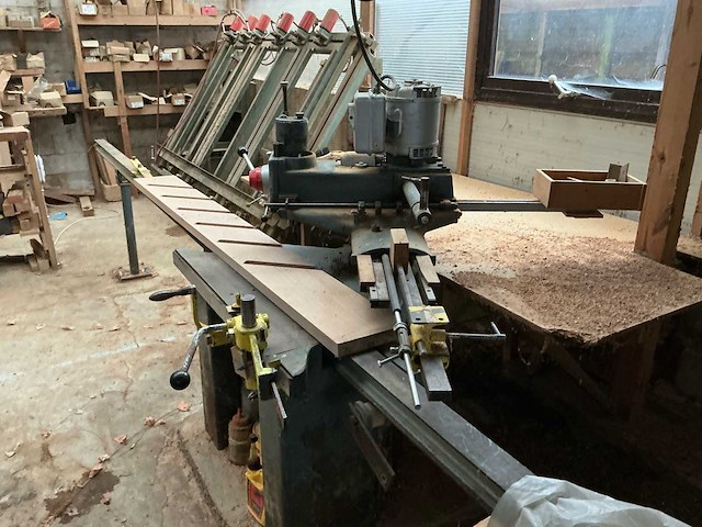 Hbm bf 16 freesmachine grote tafel professioneel freesmachine - afbeelding 1 van  9