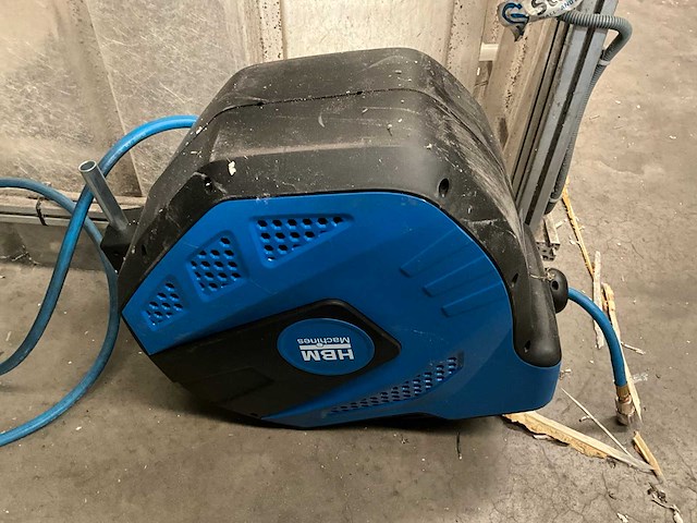 Hbm oproller persluchtslang - afbeelding 1 van  1