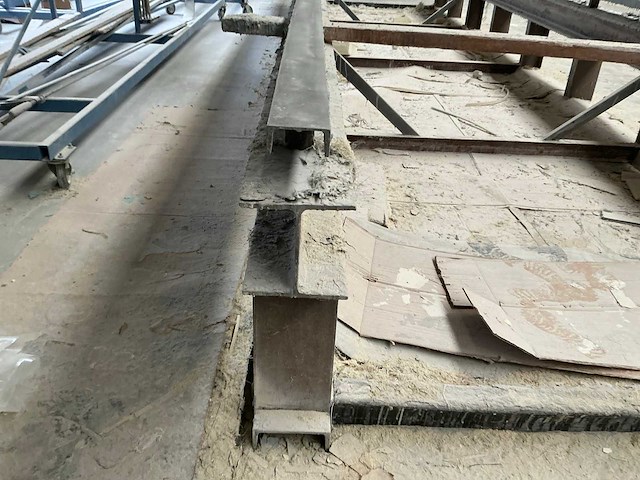 Heavy duty metalen railsysteem - afbeelding 3 van  4