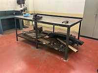 Heavy duty metalen werkbank