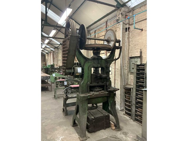 Heavy duty schroefpersmachine - afbeelding 3 van  9