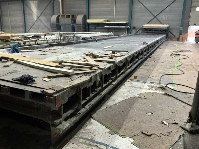 Heavy duty stalen tafel - afbeelding 1 van  14