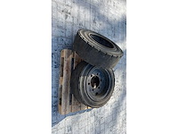 Heftruck banden - afbeelding 2 van  6