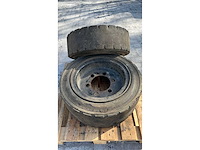 Heftruck banden - afbeelding 3 van  6