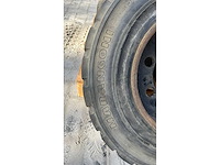 Heftruck banden - afbeelding 5 van  6