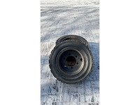 Heftruck banden - afbeelding 6 van  6