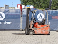 Heftruck bt cbe 15t elektrisch 1500kg 4.5m 2004 - afbeelding 1 van  1