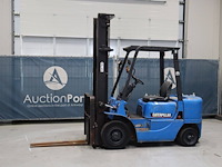 Heftruck caterpillar dp25k diesel 2500kg 4.5m 2000