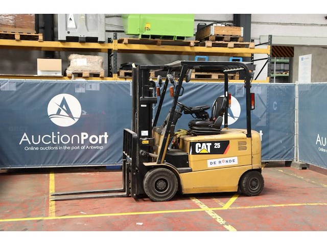 Heftruck caterpillar ep25k-pac elektrisch 2500kg 4.5m 2010 - afbeelding 1 van  1
