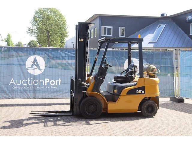 Heftruck caterpillar gp25nt lpg 2500kg 5.5m 2019 - afbeelding 1 van  1
