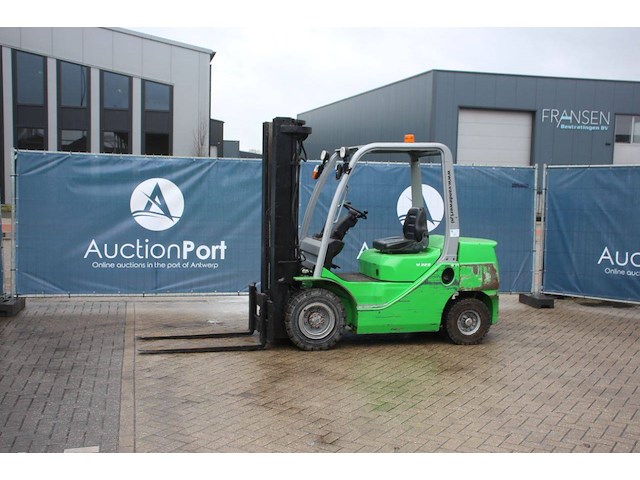 Heftruck cesab m325d diesel 2500kg 2015 - afbeelding 1 van  1