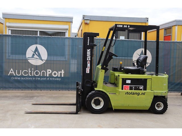 Heftruck clark cem 30s elektrisch 3000kg 4.4m 2001 - afbeelding 1 van  1