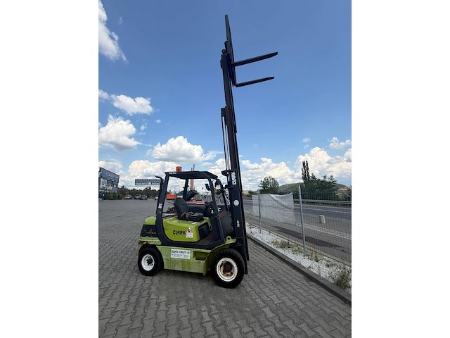 Heftruck clark co25d diesel 2500kg 4.8m 2012 - afbeelding 1 van  1