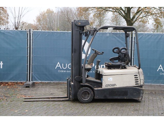 Heftruck crown sc 3200 elektrisch 1800kg 4.83m - afbeelding 1 van  1