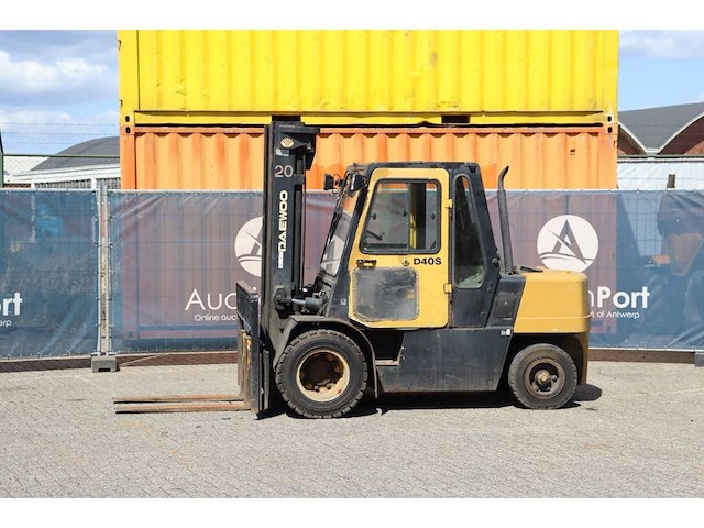 Heftruck daewoo d40s-2 diesel 4000kg 2002 - afbeelding 1 van  1
