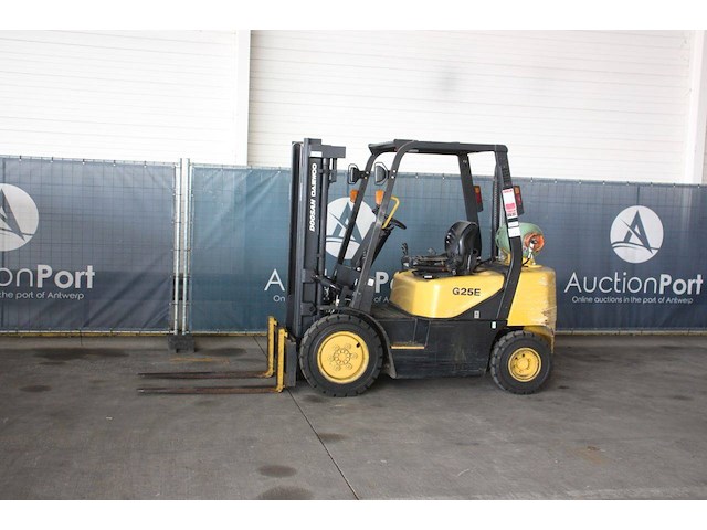 Heftruck daewoo doosan g25e-3 lpg 2500kg 3.3m 2006 - afbeelding 1 van  1