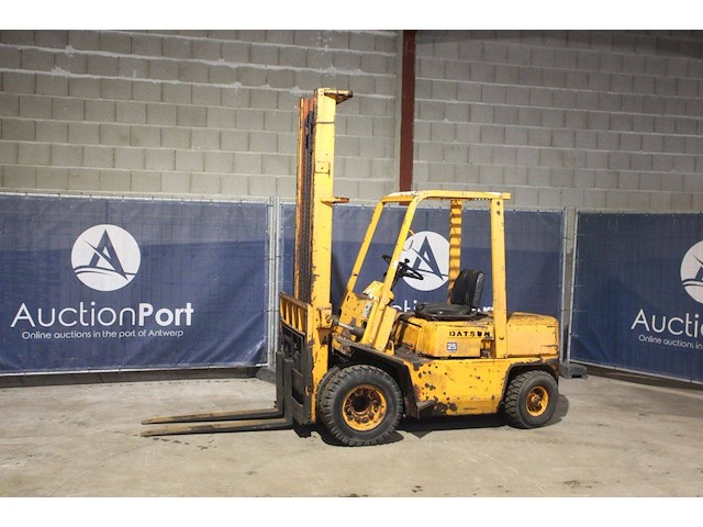 Heftruck datsun qf02 diesel 2500kg 3.3m - afbeelding 1 van  1