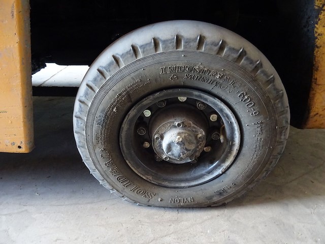 Heftruck datsun - afbeelding 10 van  14