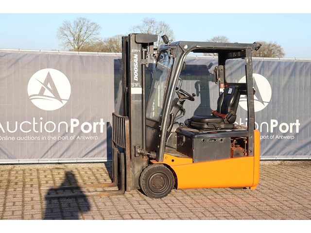 Heftruck doosan b15t-5 elektrisch 1500kg 4.75m 2011 - afbeelding 1 van  1