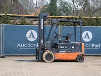 Heftruck doosan b30x-5 elektrisch 3000kg 5.56m 2007