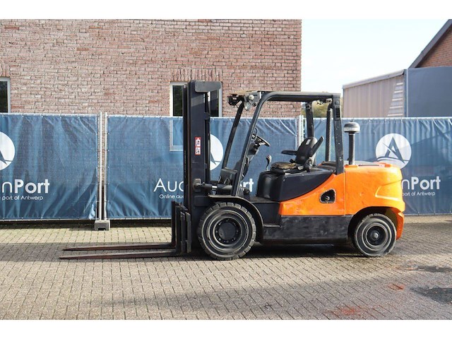 Heftruck doosan d45sc-5 diesel 4500kg 3.3m 2013 - afbeelding 1 van  1
