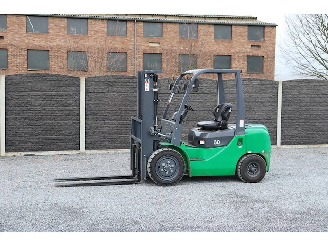 Heftruck fd30 diesel 3000kg 4.5m 2024 nieuw (marge) - afbeelding 1 van  1