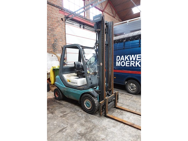 Heftruck fenwick - linde - afbeelding 6 van  13