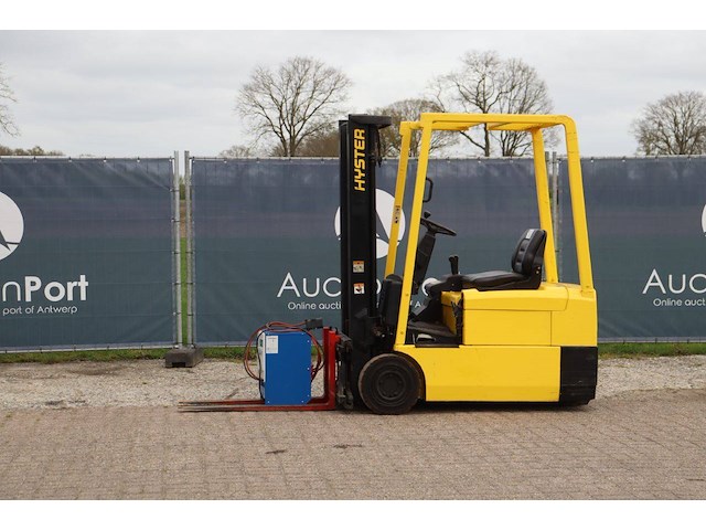 Heftruck hyster j1.60xmt elektrisch 1550kg 3.33m 1996 - afbeelding 1 van  1