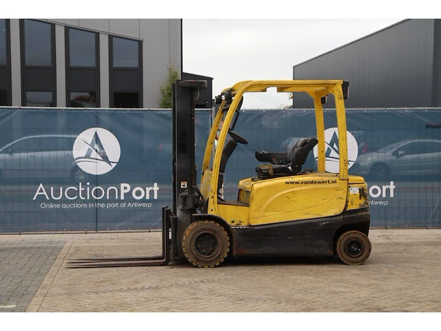 Heftruck hyster j3.0xn elektrisch 2330kg 3.2m 2011 - afbeelding 1 van  1