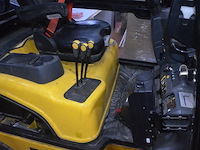 Heftruck hyundai 15l-7m serienummer hhkhhh13eg0000454 met doosklemmen - afbeelding 3 van  19