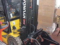 Heftruck hyundai 15l-7m serienummer hhkhhh13eg0000454 met doosklemmen - afbeelding 9 van  19