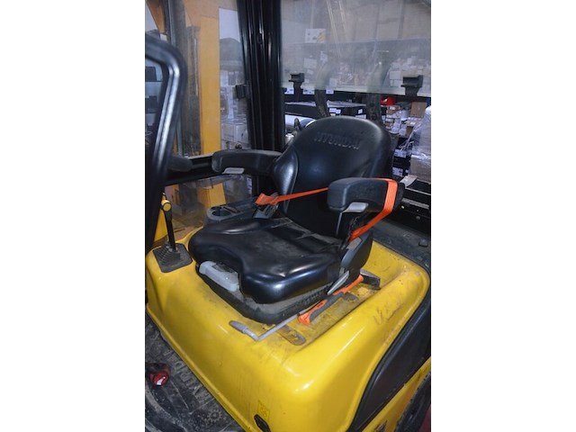 Heftruck hyundai 15l-7m serienummer hhkhhh13eg0000454 met doosklemmen - afbeelding 13 van  19