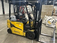 Heftruck hyundai 30bh-9, bedrijfsuren 3.216,6 u, hefvermogen 2.825 kg, bouwjaar 2015, 3.217 u, 6,5 m, tf/ts mast, elektrisch, serienummer hhhxhl93fb000128. werking niet gekend.