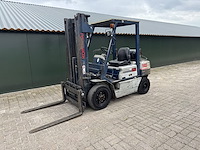 Heftruck komatsu fg25t-11e lpg 2500kg 1989 - afbeelding 1 van  1
