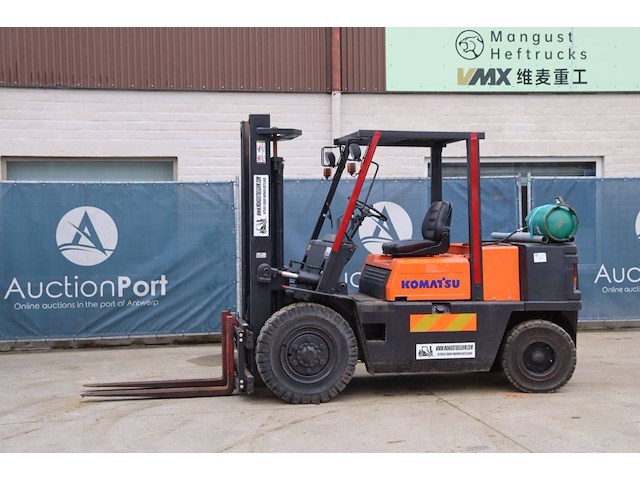 Heftruck komatsu v045l233 lpg - afbeelding 1 van  1