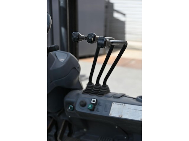 Heftruck komatsu - afbeelding 5 van  7