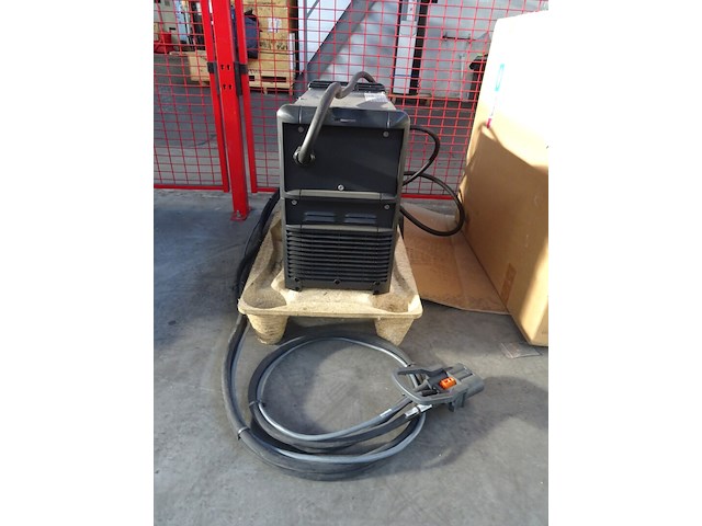 Heftruck laadstation linde - afbeelding 1 van  7