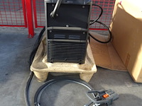 Heftruck laadstation linde