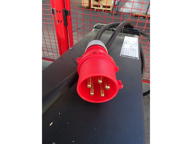 Heftruck laadstation linde - afbeelding 6 van  7