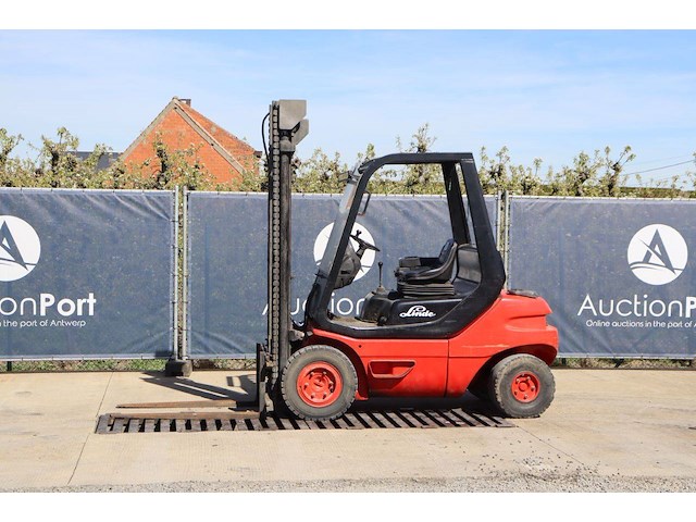 Heftruck linde diesel (marge) - afbeelding 1 van  1