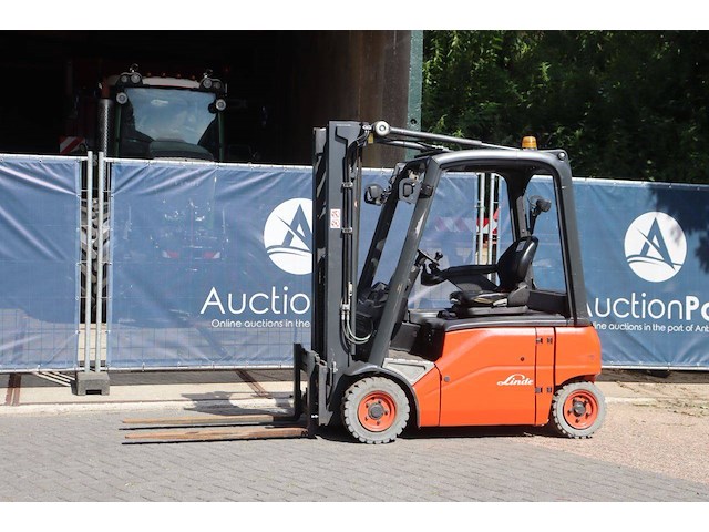 Heftruck linde e16p-01 elektrisch 1600kg 2014 - afbeelding 1 van  1